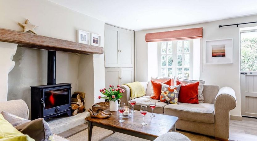 Photo of 3 Bed in Kingston