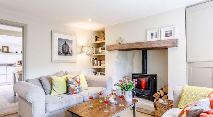 Photo of 3 Bed in Kingston