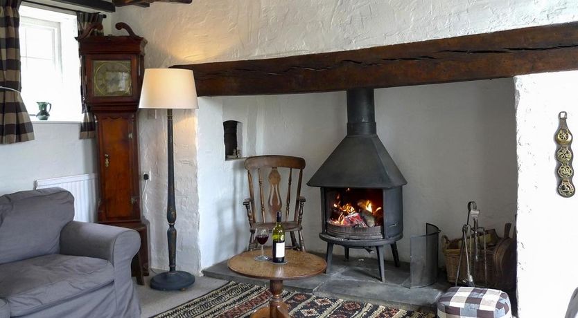 Photo of 4 Bed in Pennal