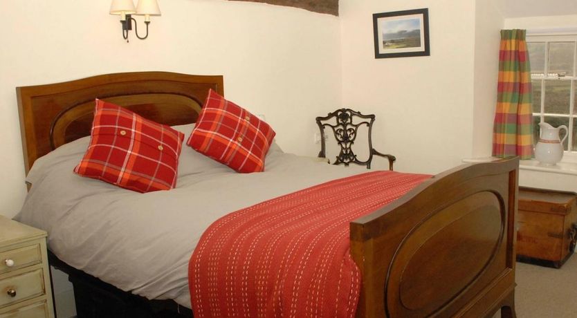 Photo of 4 Bed in Pennal