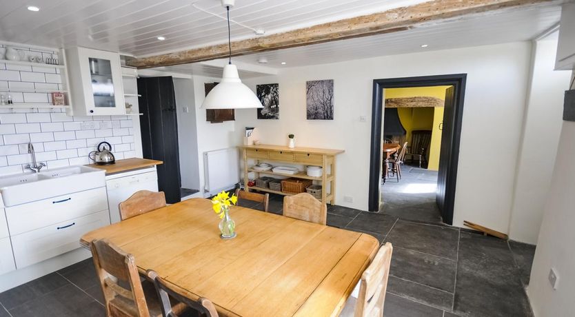Photo of 4 Bed in Machynlleth