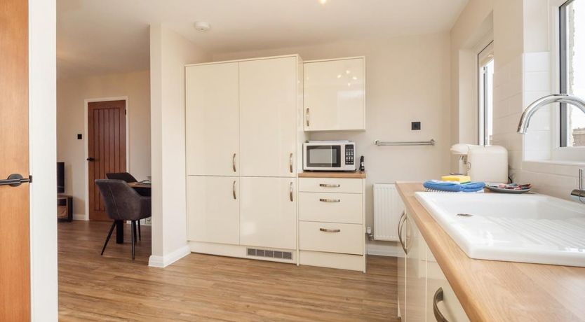 Photo of 1 Bed in Mundeseley