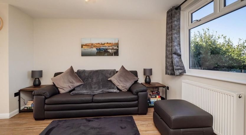 Photo of 1 Bed in Mundeseley