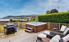 Photo of 6 Bed in Dunoon