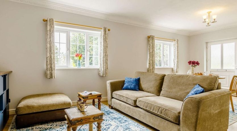 Photo of 1 Bed in Cwmbach