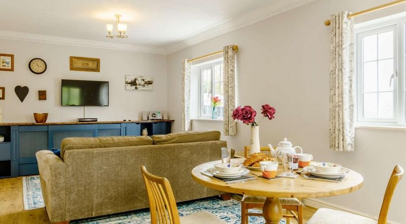 Photo of 1 Bed in Cwmbach