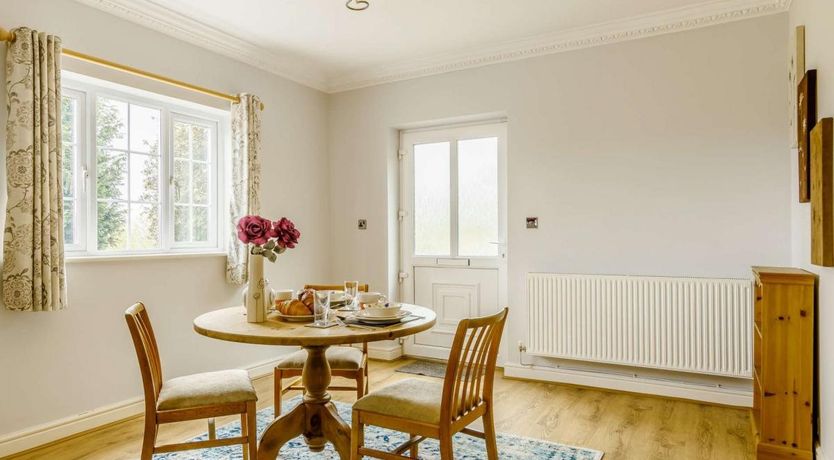 Photo of 1 Bed in Cwmbach