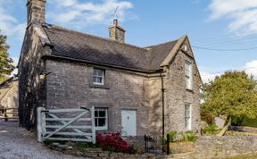 Photo of 3 Bed in Ashbourne