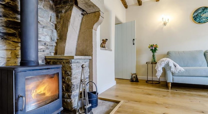 Photo of 3 Bed in Wetton