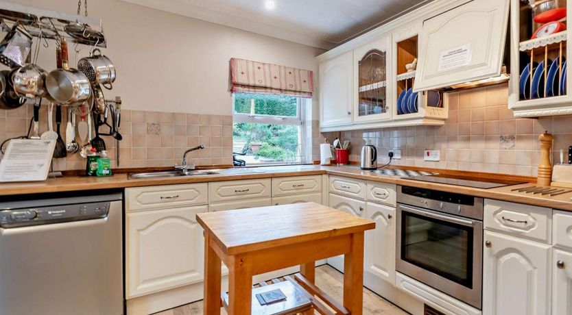 Photo of 4 Bed in Penally