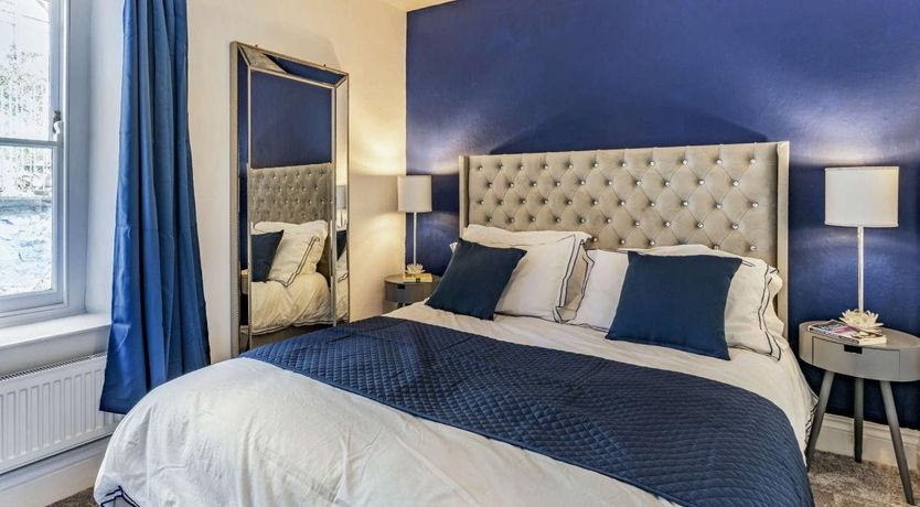 Photo of 3 Bed in Tenby