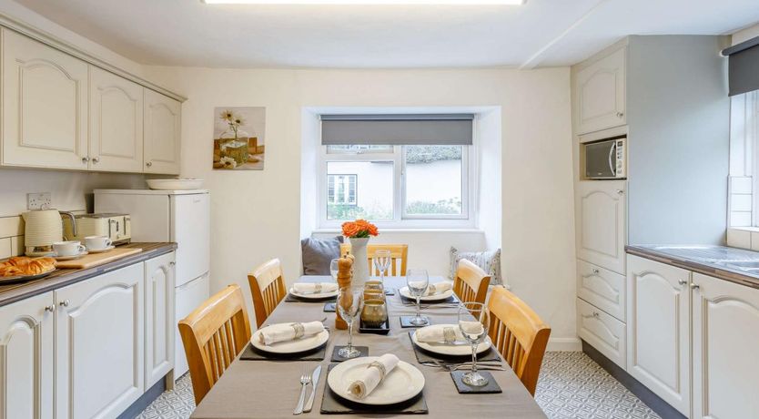 Photo of 3 Bed in Cullompton