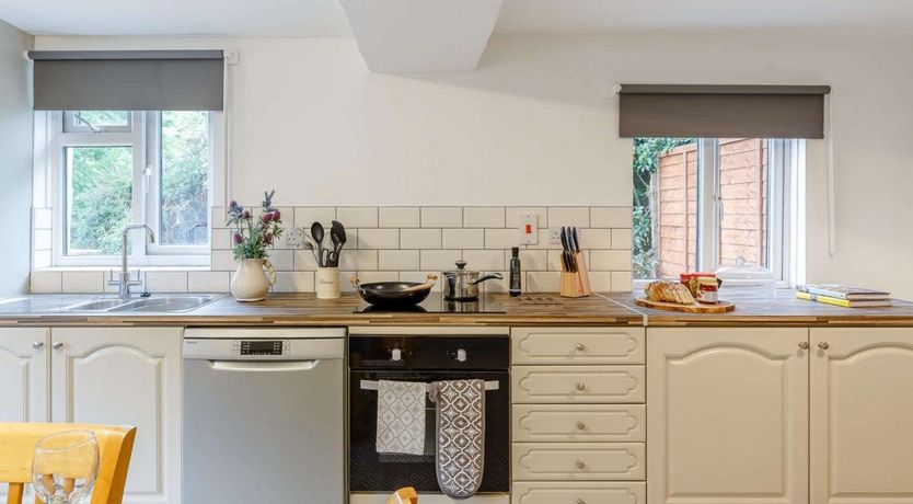 Photo of 3 Bed in Willand