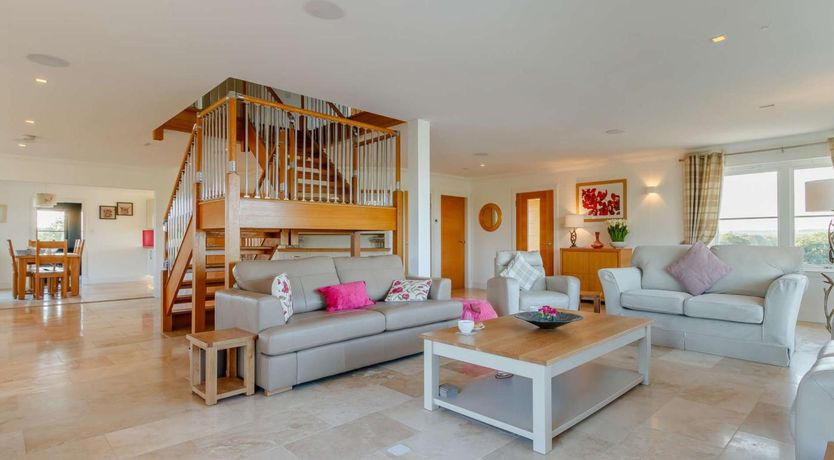 Photo of 4 Bed in Forfar