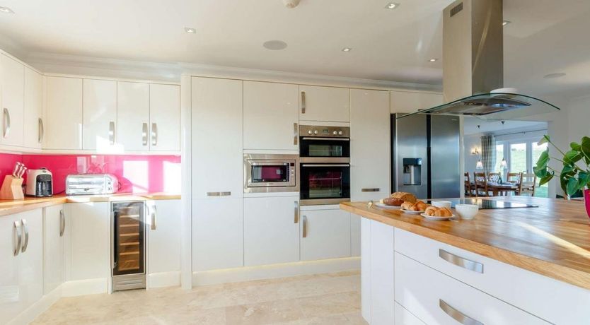 Photo of 4 Bed in Tannadice