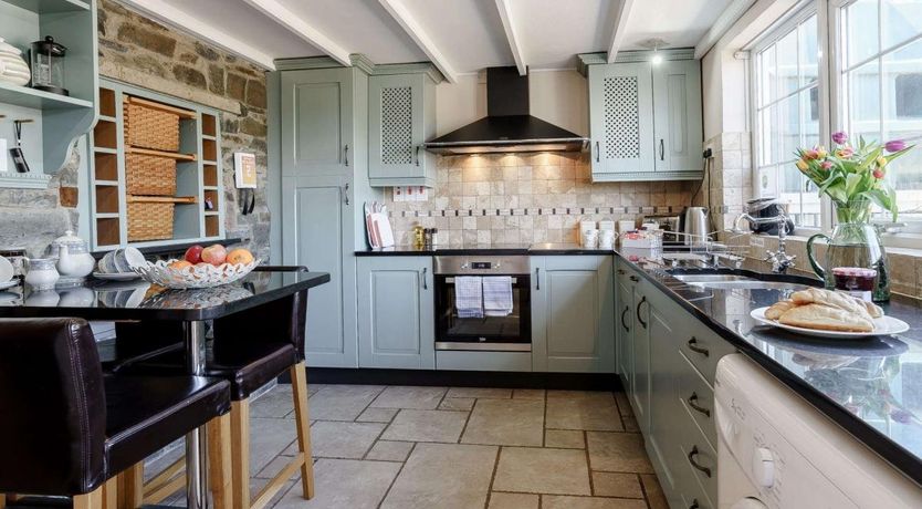 Photo of 4 Bed in New Quay