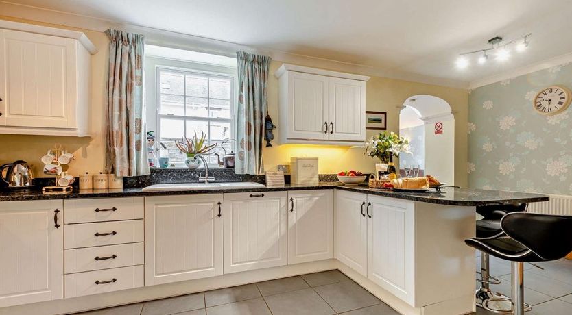 Photo of 3 Bed in Aberaeron