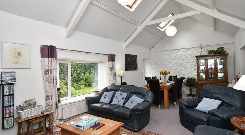 Photo of 3 Bed in Templeton