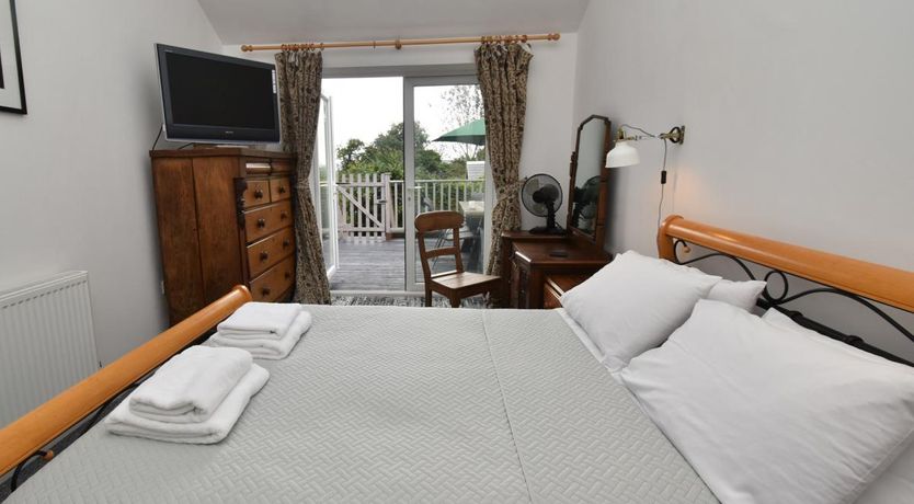 Photo of 3 Bed in Templeton