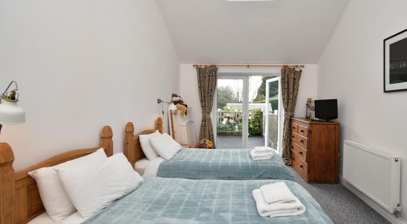 Photo of 3 Bed in Templeton