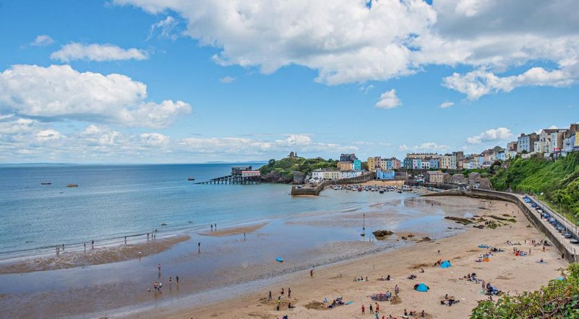 Photo of 1 Bed in Tenby