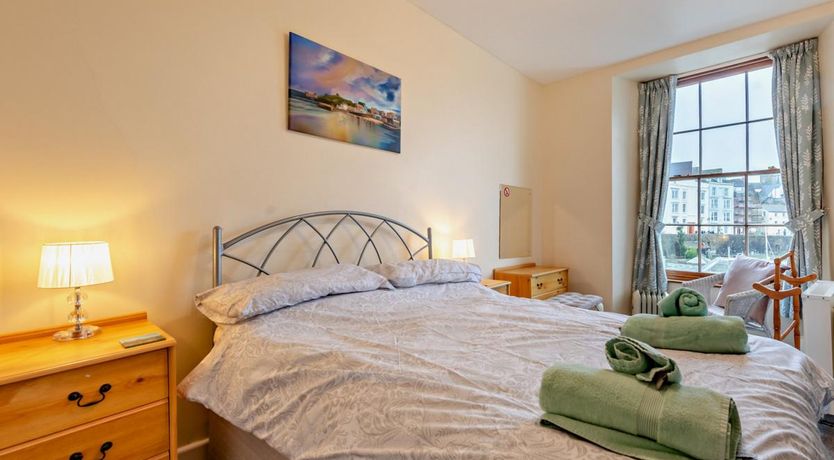 Photo of 1 Bed in Tenby