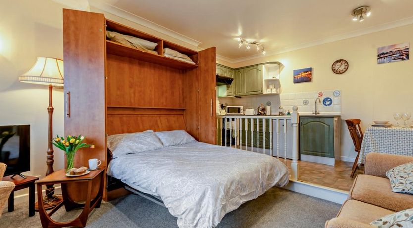 Photo of 1 Bed in Tenby