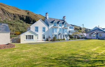 in Aberdovey (DY025) Holiday Cottage