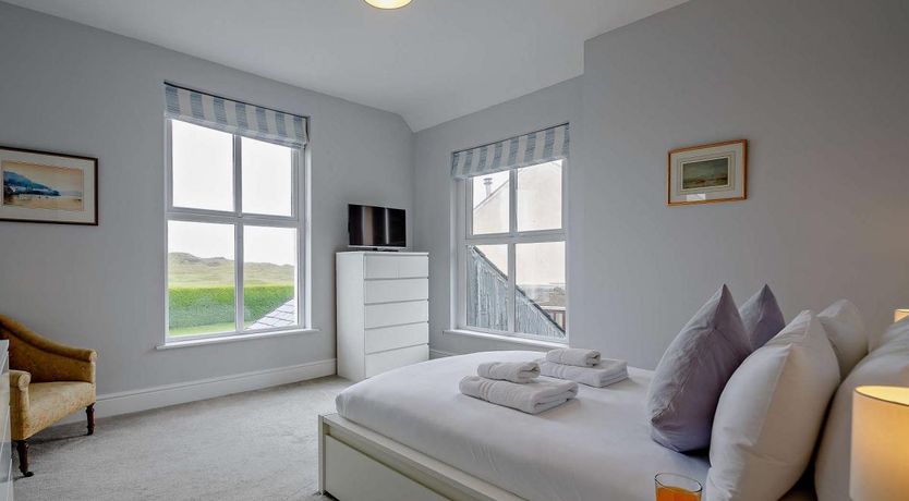 Photo of 3 Bed in Aberdovey