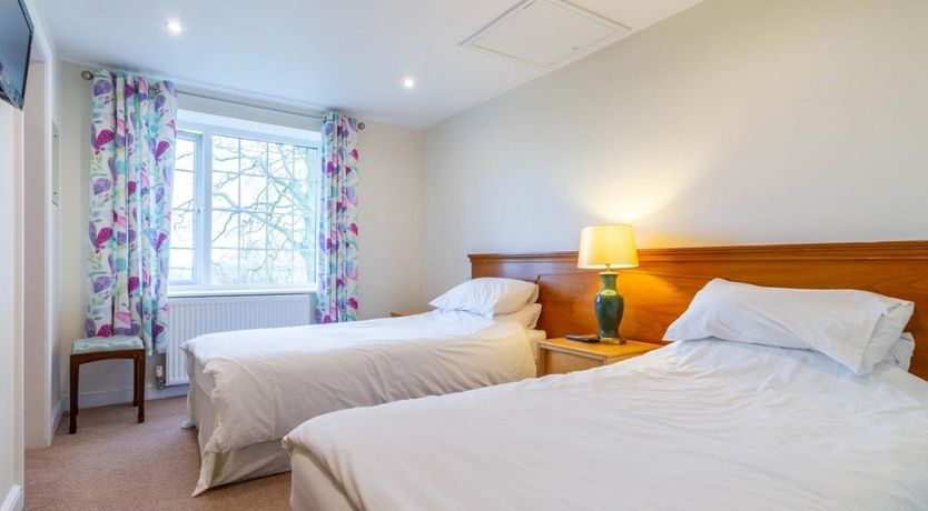 Photo of 4 Bed in Langtoft