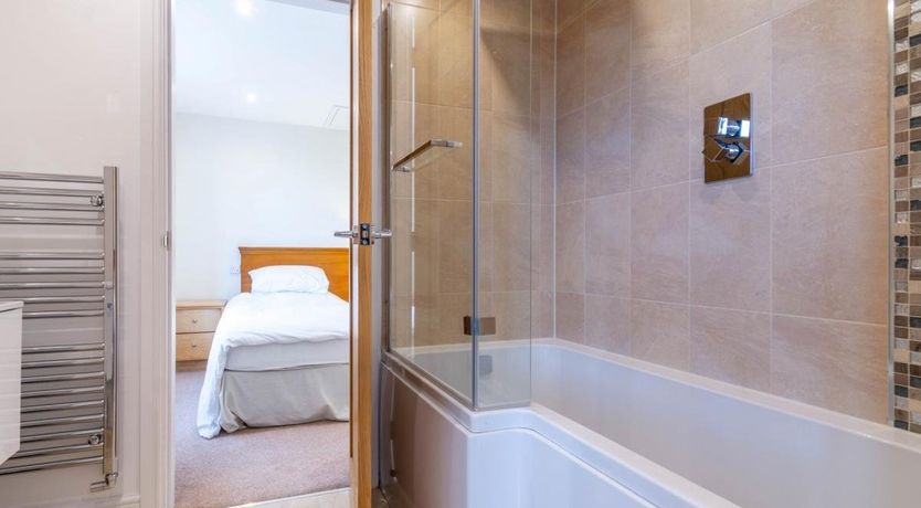 Photo of 4 Bed in Langtoft