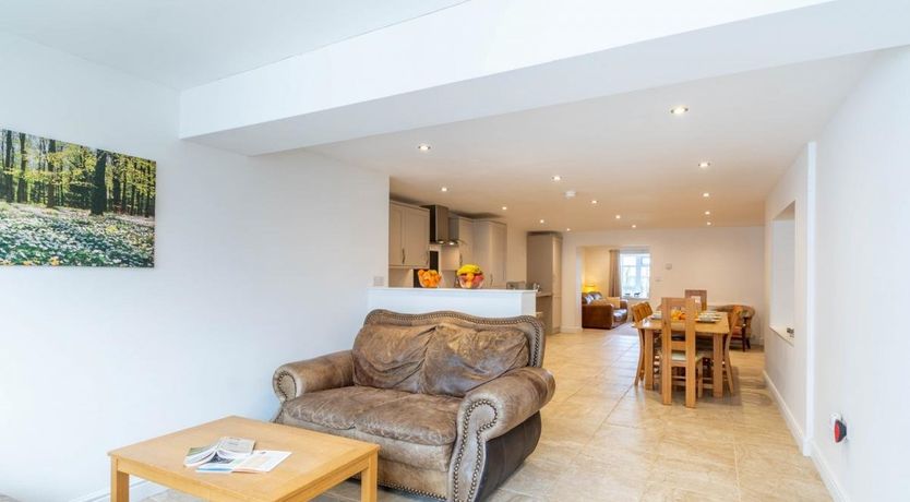 Photo of 4 Bed in Langtoft