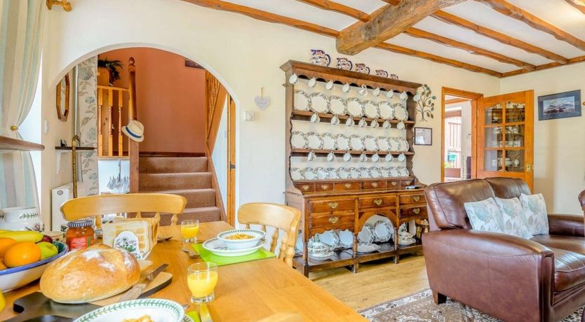 Photo of 1 Bed in Cantref