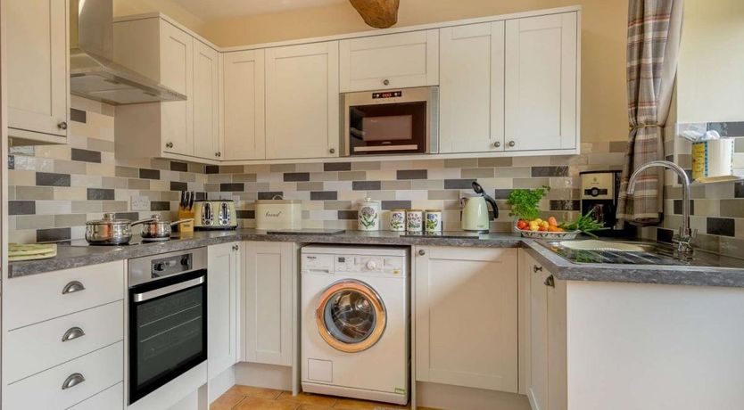 Photo of 1 Bed in Cantref