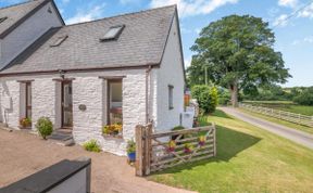 Photo of in Cantref (BN015)