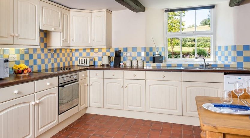 Photo of 2 Bed in Bampton