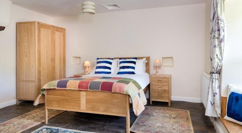 Photo of 2 Bed in Bampton