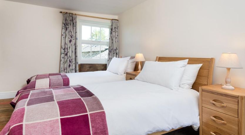 Photo of 2 Bed in Bampton