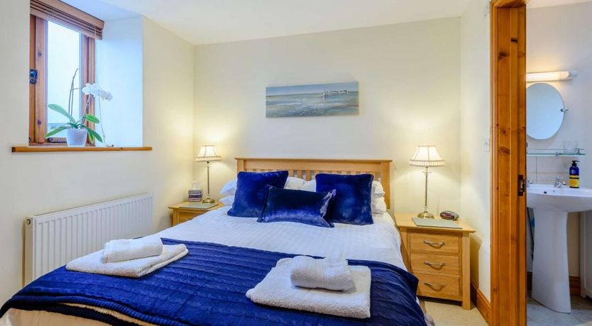 Photo of 3 Bed in Hartland