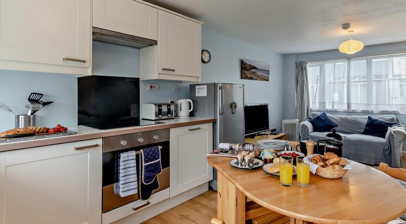 Photo of 2 Bed in Freshwater East