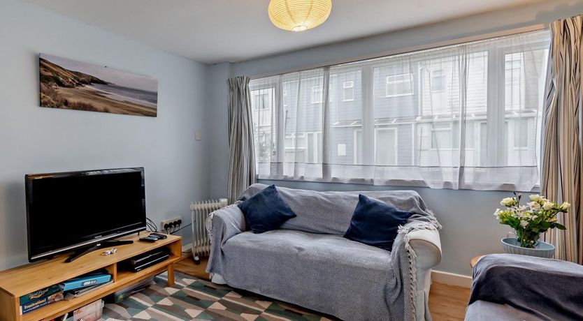 Photo of 2 Bed in Freshwater East