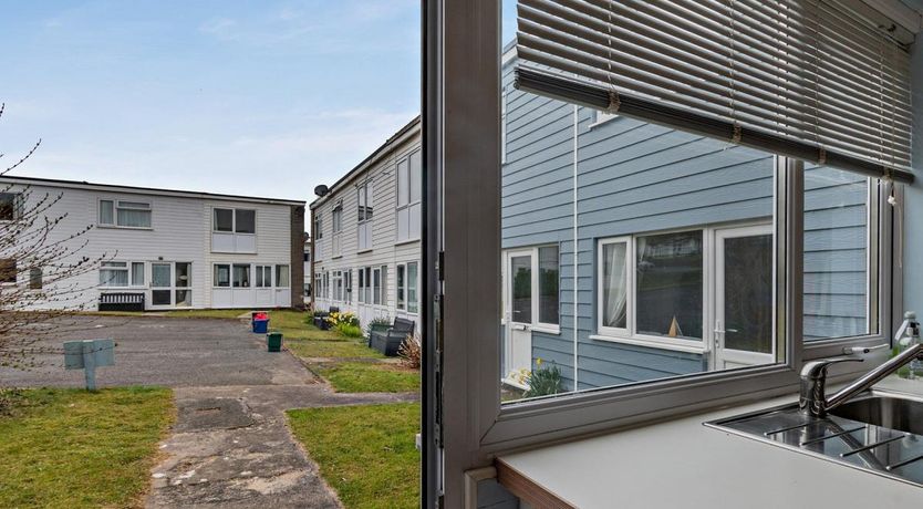 Photo of 2 Bed in Freshwater East