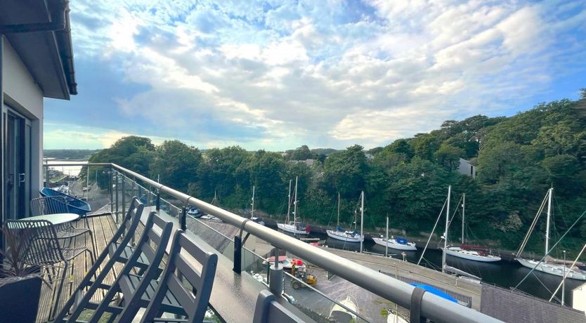 Photo of 2 Bed in Y Felinheli