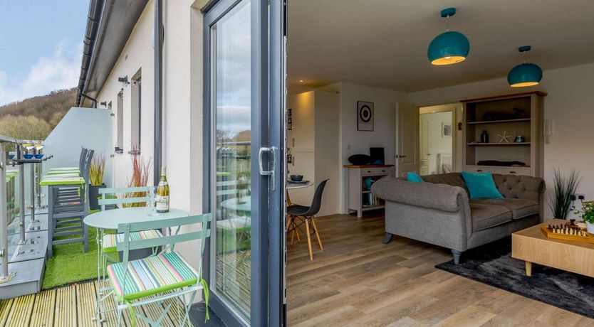 Photo of 2 Bed in Y Felinheli