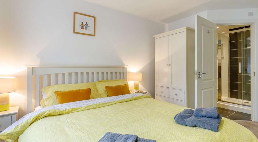 Photo of 2 Bed in Y Felinheli