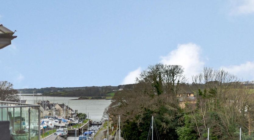 Photo of 2 Bed in Y Felinheli