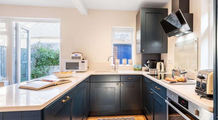 Photo of 3 Bed in Swanage