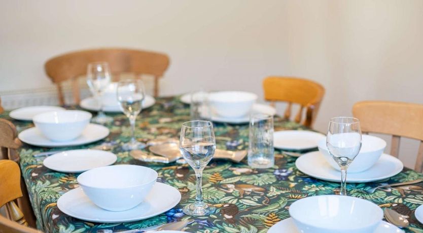 Photo of 3 Bed in Swanage