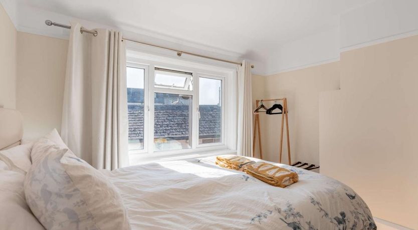 Photo of 3 Bed in Swanage