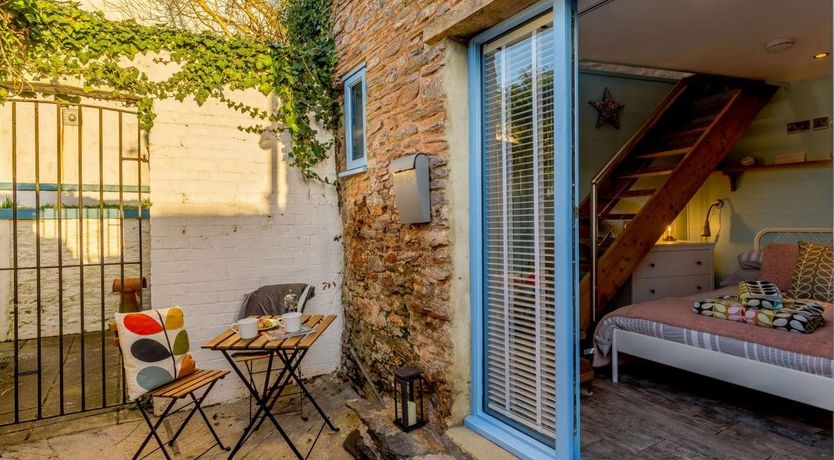 Photo of 1 Bed in Brixham